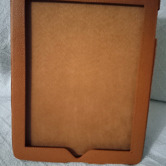 Mapi Kolossa IPad 2 case - Picture 4 of 6